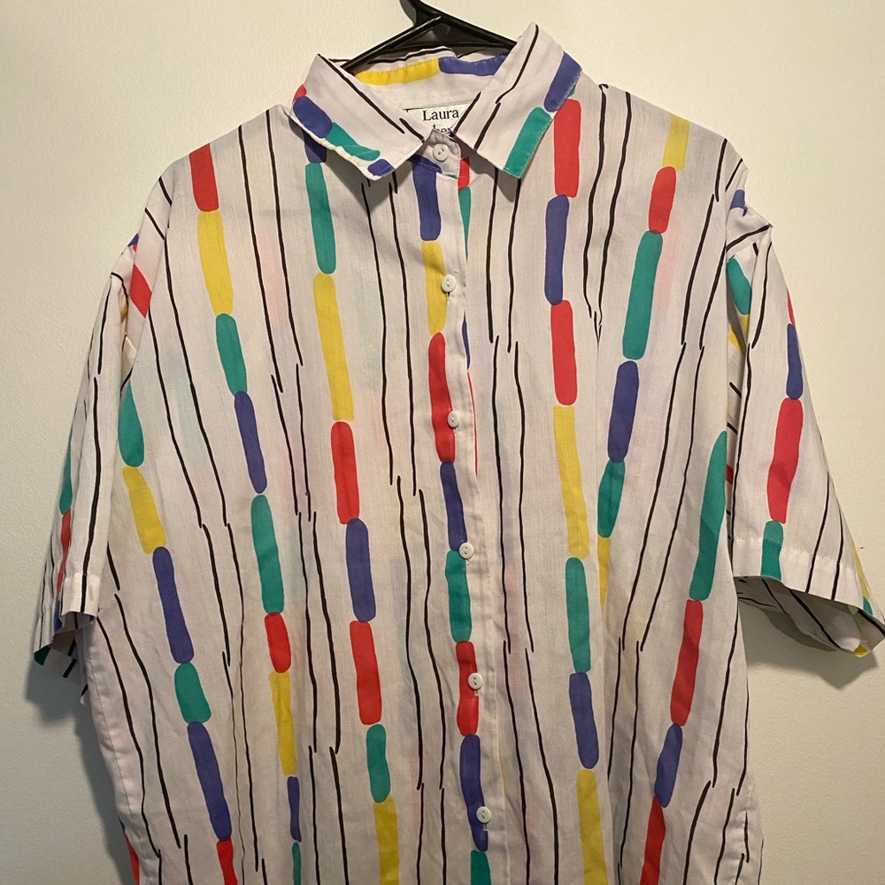 LAURA KATHERINE BUTTON DOWN